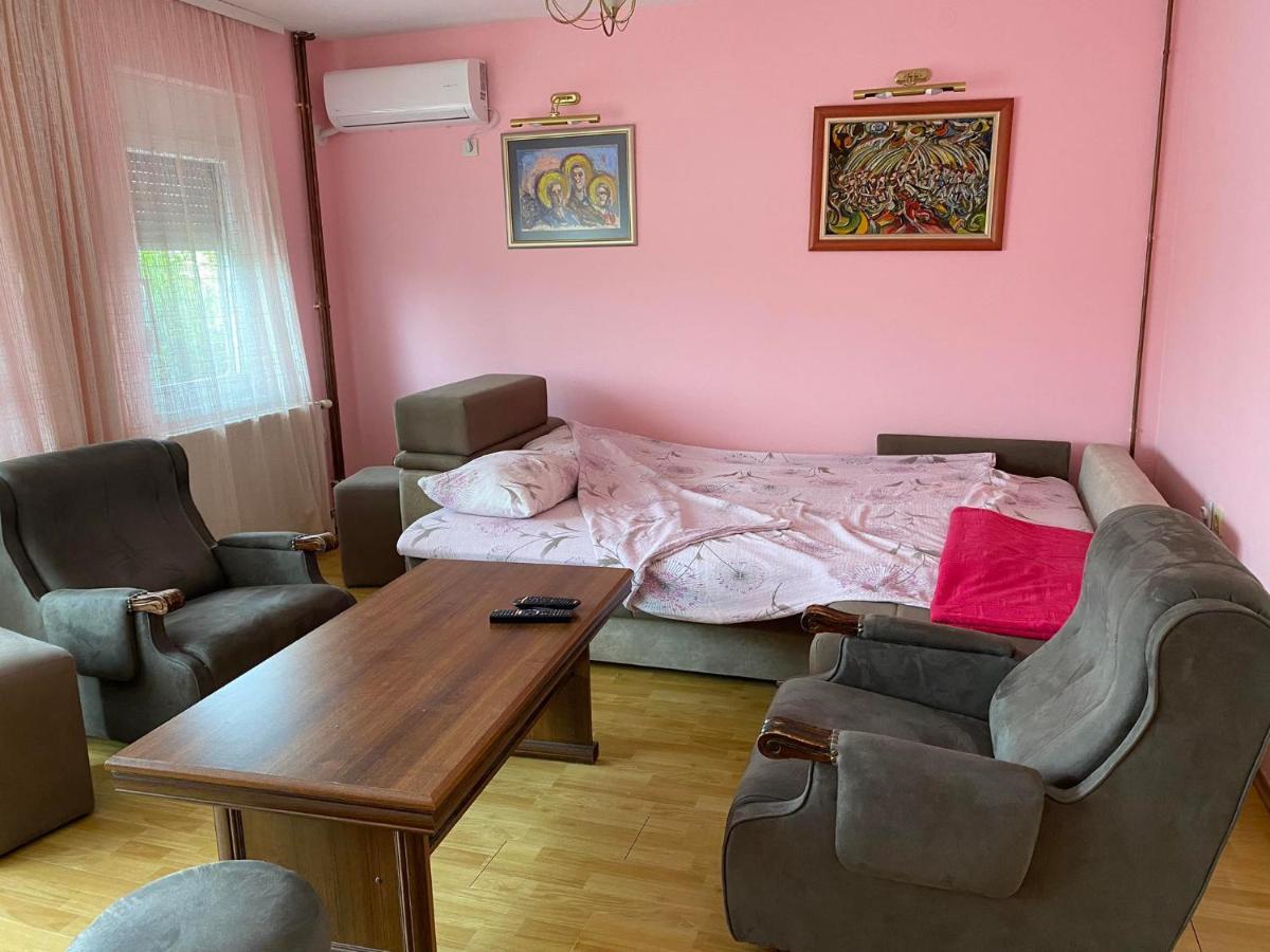 Guest House Trajkovic Jagodina Exterior photo