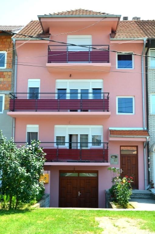 Guest House Trajkovic Jagodina Exterior photo